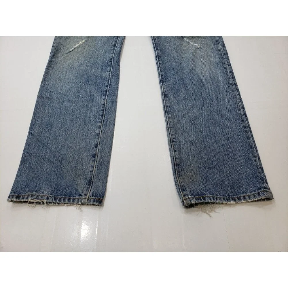 Levis 501 Mens Jeans Straight Leg Button Fly Light Wash Distressed Size 33x32 - Picture 5 of 10